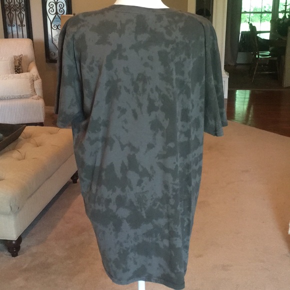 KISS Graphic Tee Shirt - Picture 5 of 6